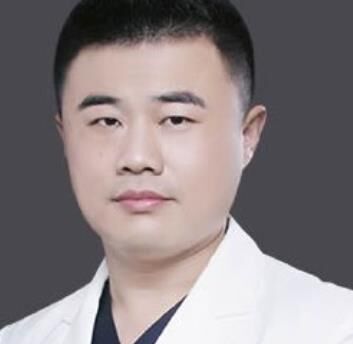 齐有喆