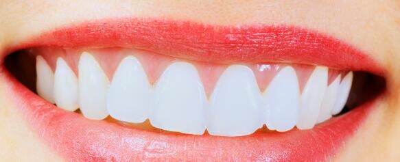 冷光美白技术迭代：AI检测+双光模式开启精准美白新时代