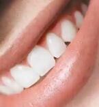 种植牙入门必看：全口/半口/单颗种植牙，怎么选才省钱又耐用？