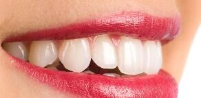 牙齿矫正会磨嘴/酸痛吗？术后如何缓解不适感？